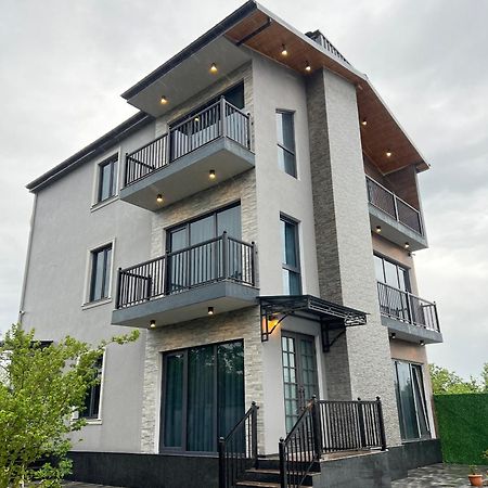 Feel Georgia Villa Batumi Bagian luar foto