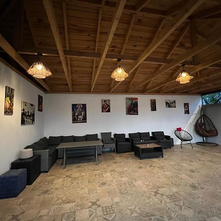 Feel Georgia Villa Batumi Bagian luar foto