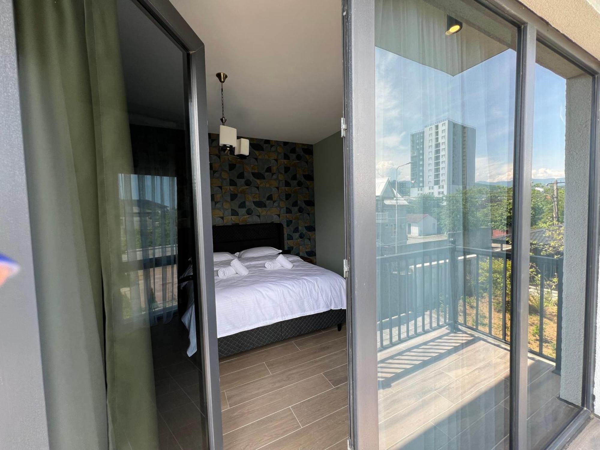 Feel Georgia Villa Batumi Bagian luar foto