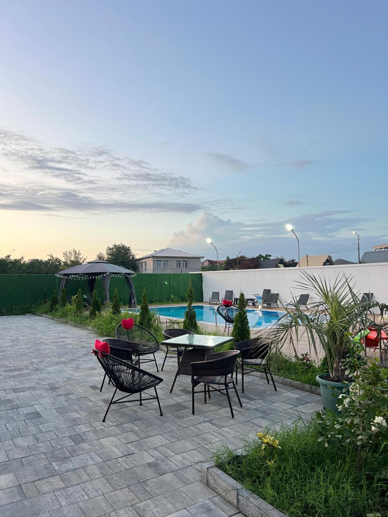 Feel Georgia Villa Batumi Bagian luar foto